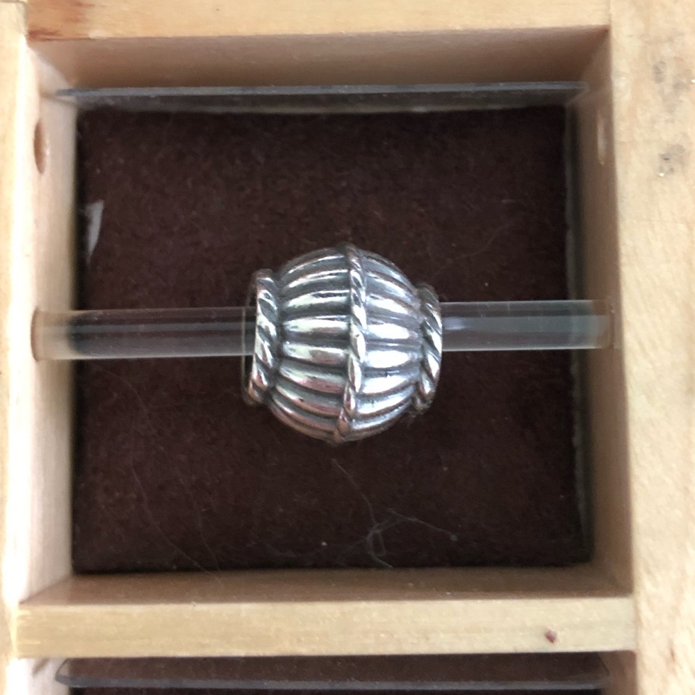 Brighton Lantern Bead